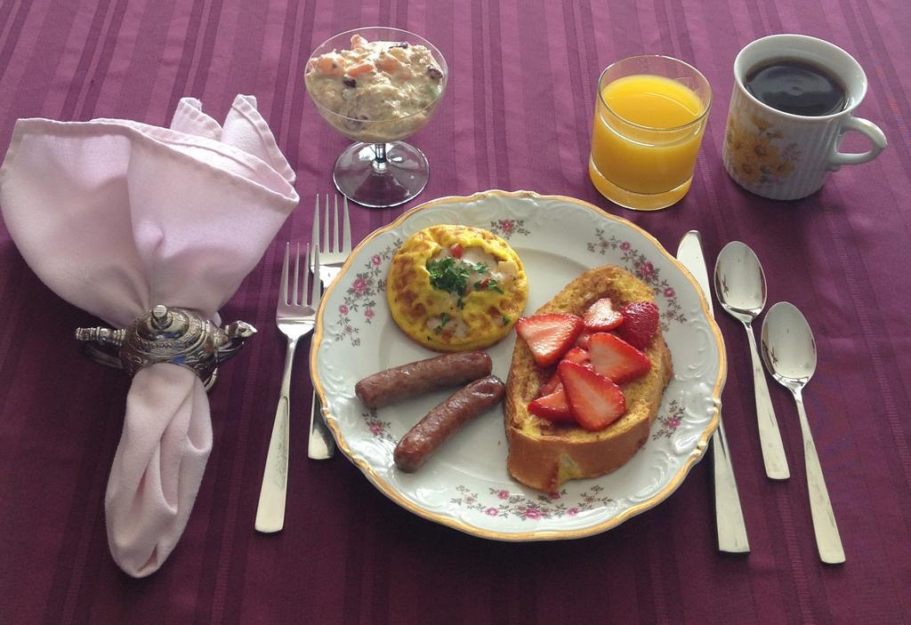 Royal Bed & Breakfast Penticton Bagian luar foto