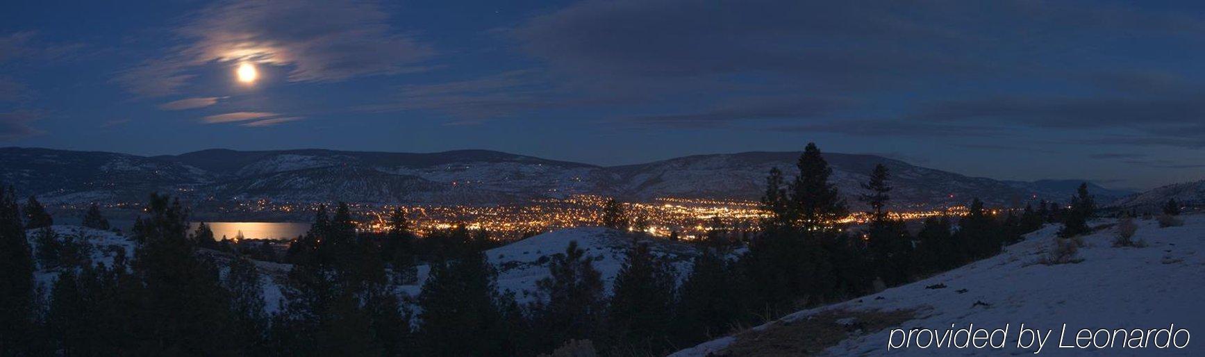 Royal Bed & Breakfast Penticton Bagian luar foto